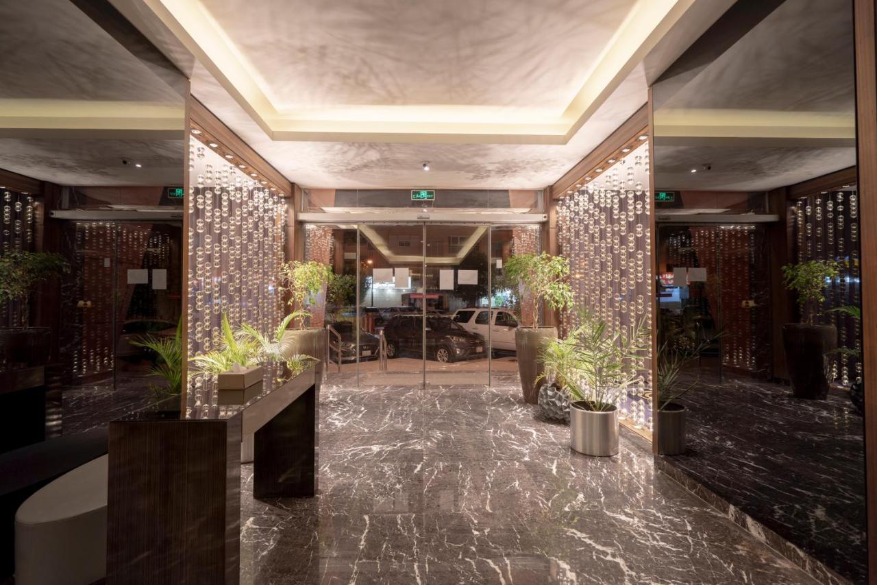 Aparthotel Park House Rijad Zewnętrze zdjęcie