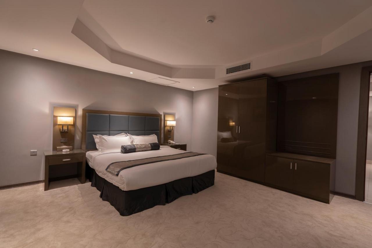 Aparthotel Park House Rijad Zewnętrze zdjęcie