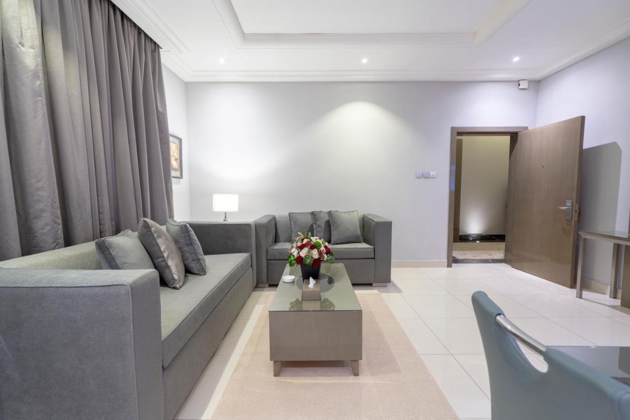 Aparthotel Park House Rijad Zewnętrze zdjęcie