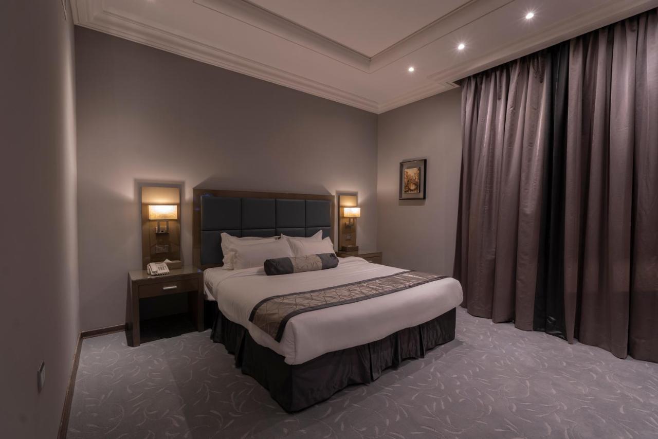 Aparthotel Park House Rijad Zewnętrze zdjęcie
