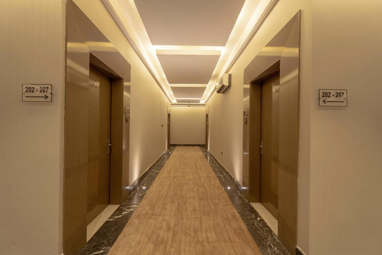 Aparthotel Park House Rijad Zewnętrze zdjęcie