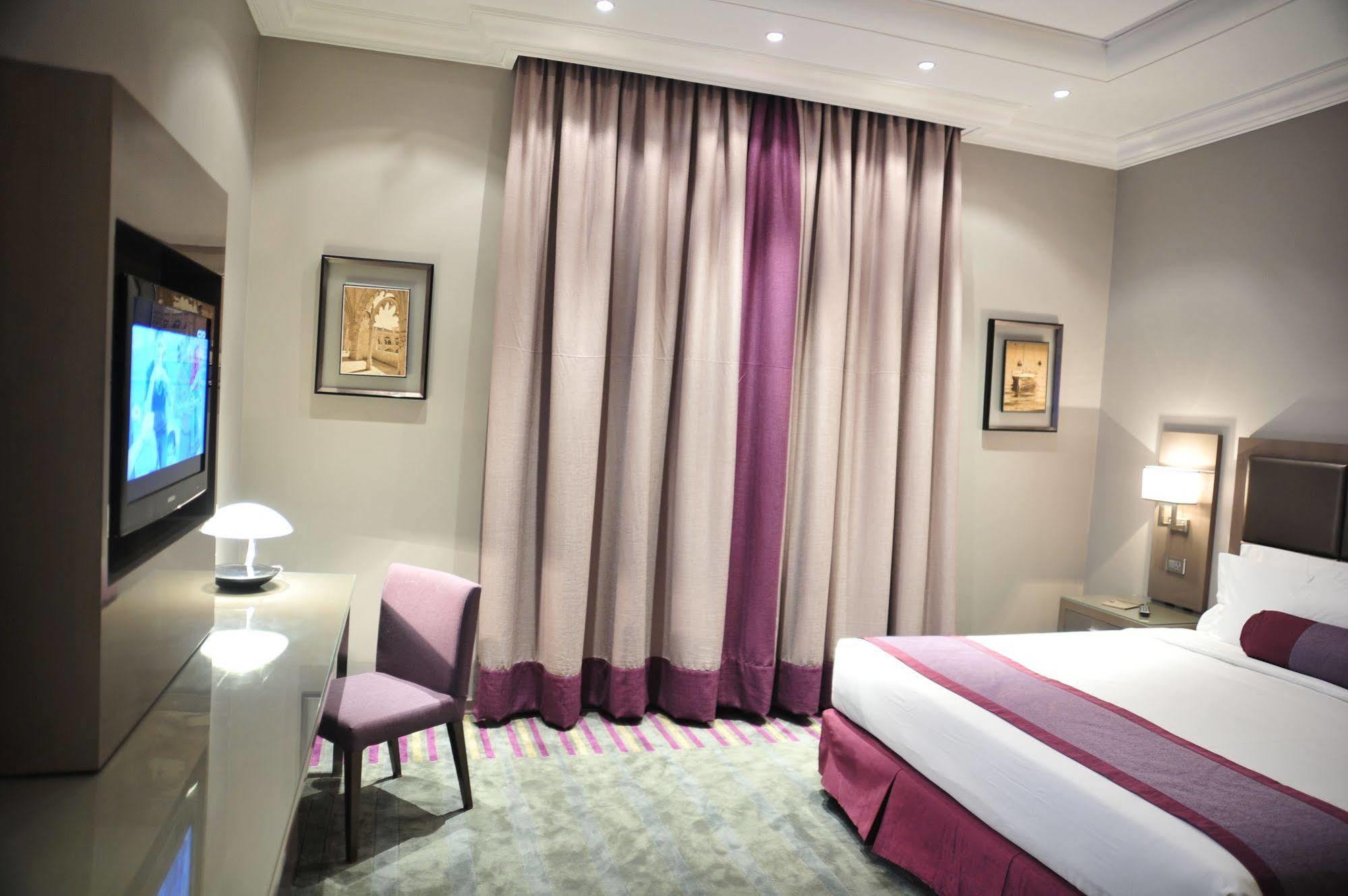 Aparthotel Park House Rijad Zewnętrze zdjęcie